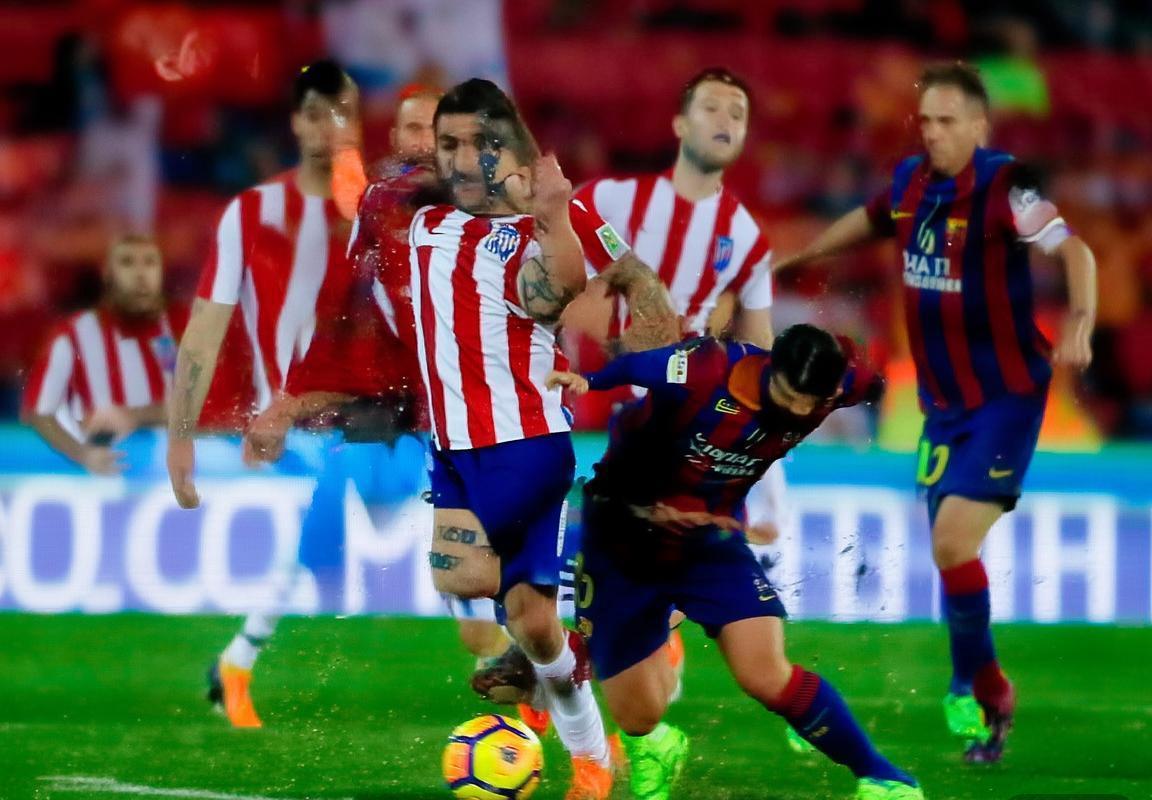 巴塞罗那VS马德里竞技：西甲巅峰对决精彩回顾(图4)